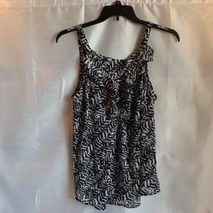 Avenue Tank Top Black and White size 18/20